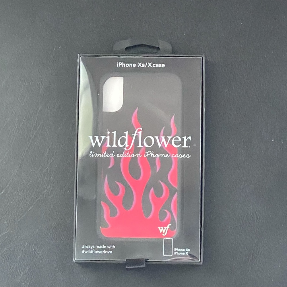 Pink & Black Wildflower iPhone XS/X Case